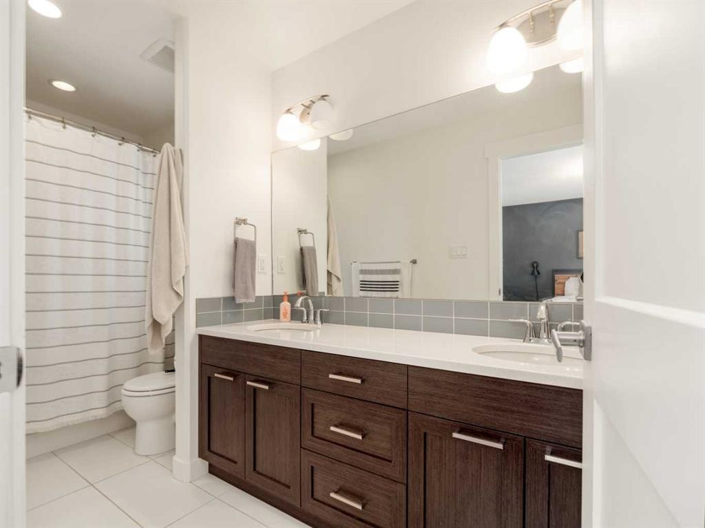 279 Northlander Bend West, Lethbridge, AB - Indoor Photo Showing Bathroom
