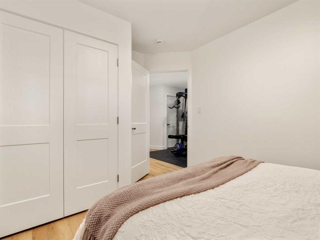 279 Northlander Bend West, Lethbridge, AB - Indoor Photo Showing Bedroom