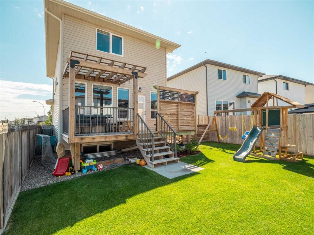 279 Northlander Bend West, Lethbridge, AB - Outdoor With Deck Patio Veranda