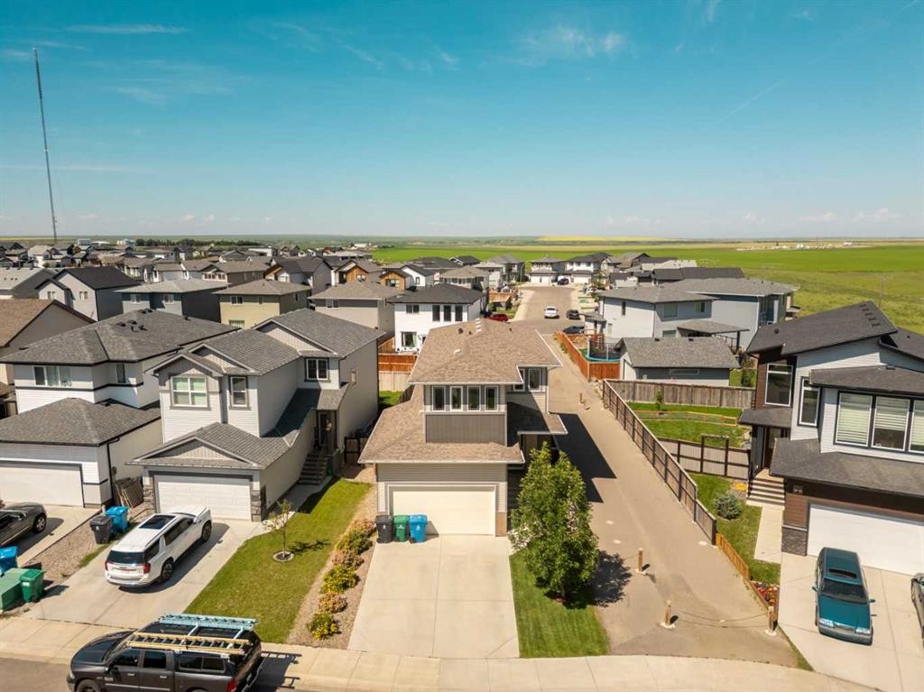 279 Northlander Bend West, Lethbridge, AB - Outdoor