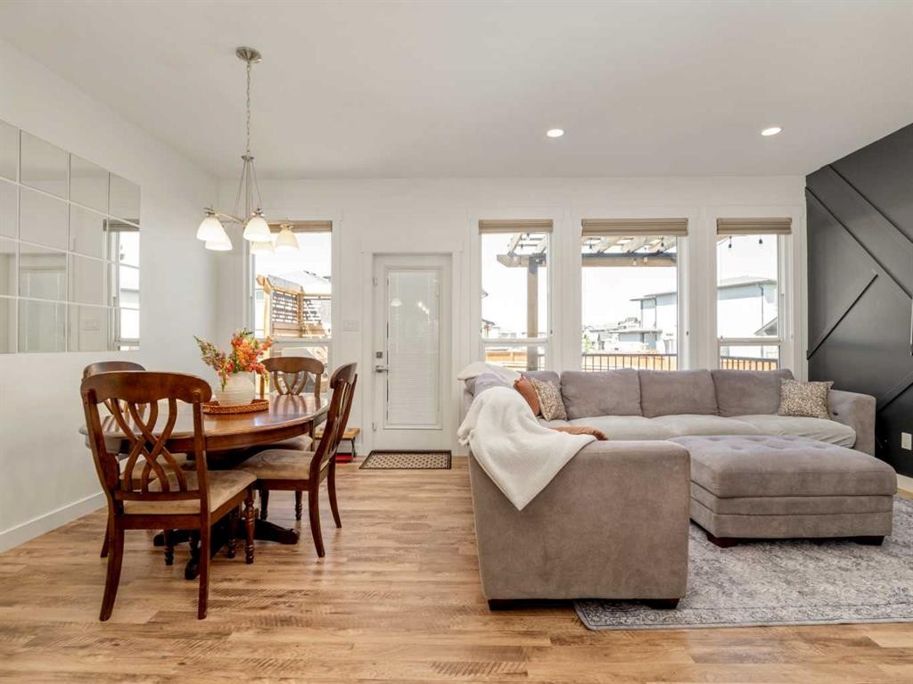 279 Northlander Bend West, Lethbridge, AB - Indoor