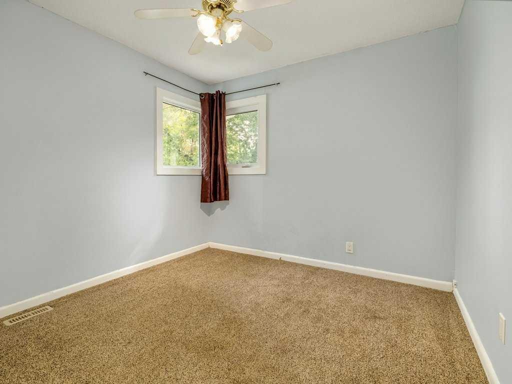 2209 22 Avenue, Coaldale, AB - Indoor Photo Showing Other Room
