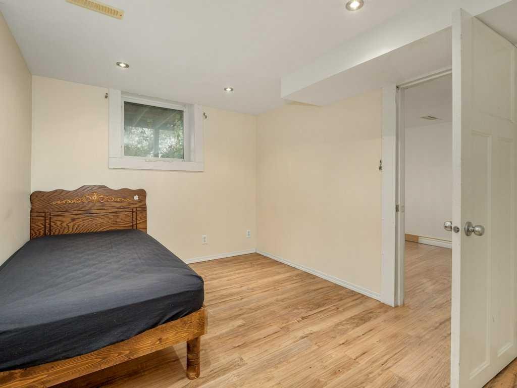 1503 20 Street, Coaldale, AB - Indoor