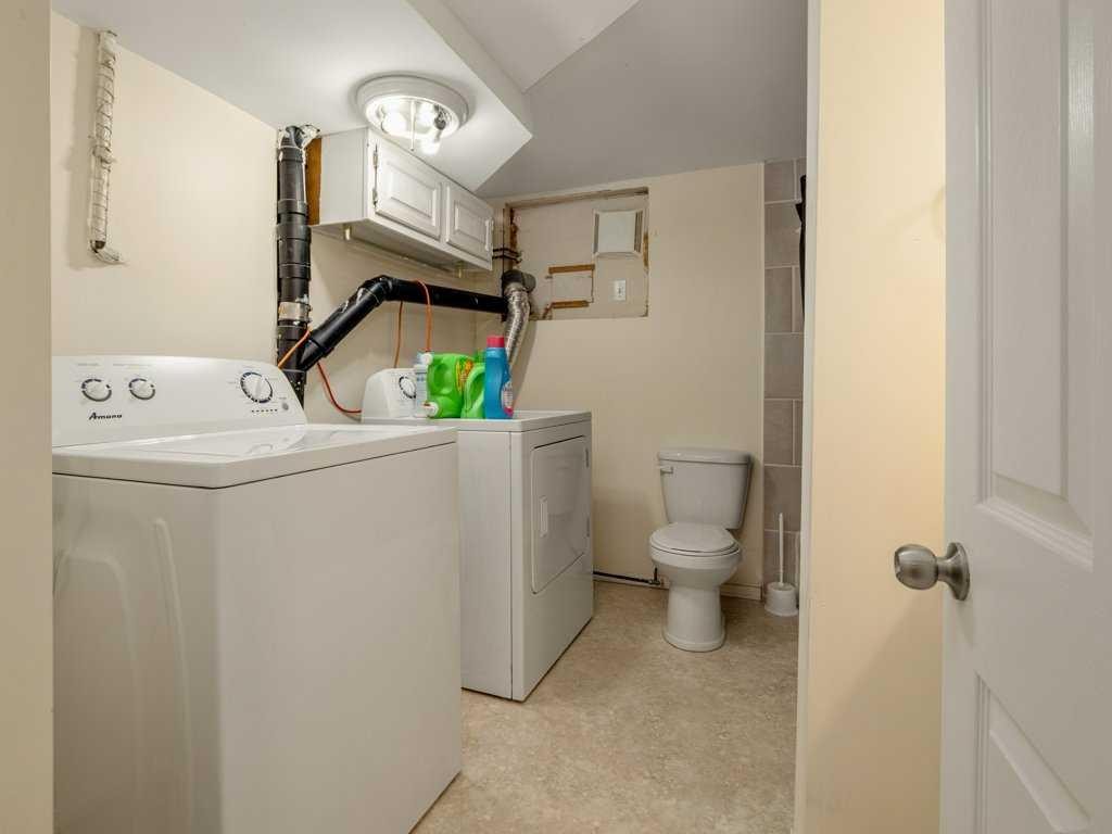 1503 20 Street, Coaldale, AB - Indoor Photo Showing Laundry Room