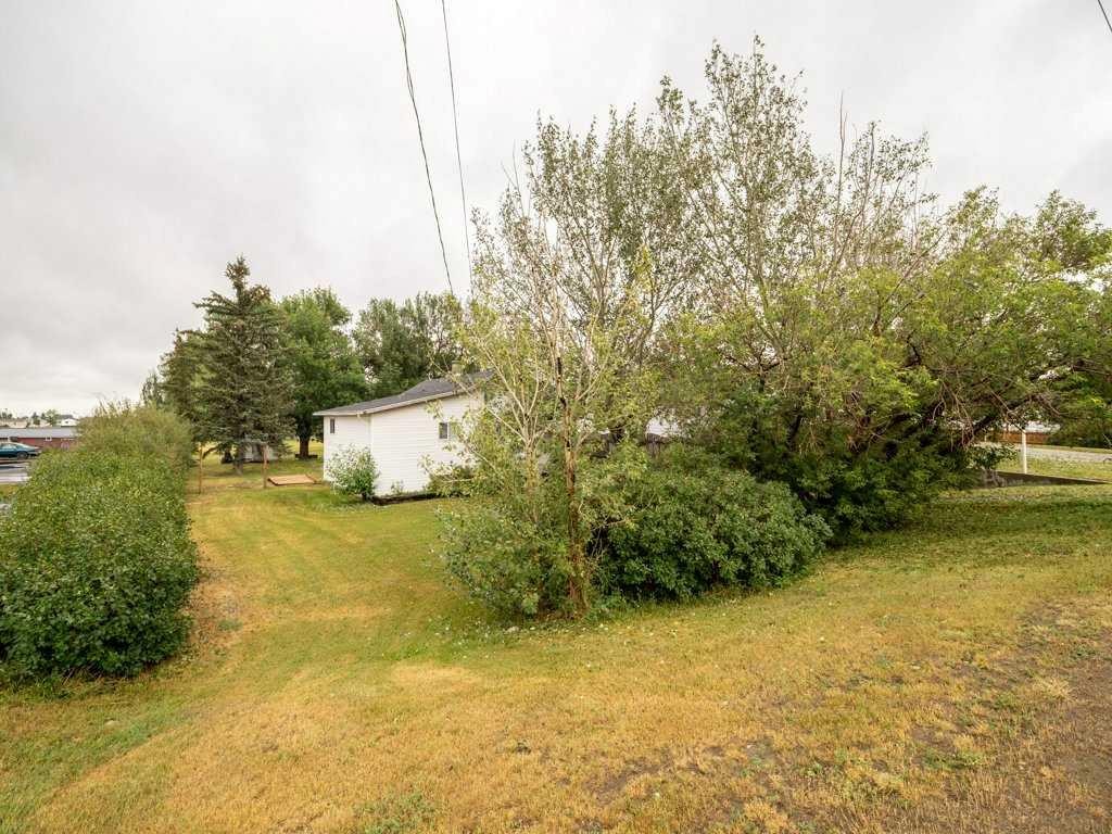 1503 20 Street, Coaldale, AB - Outdoor