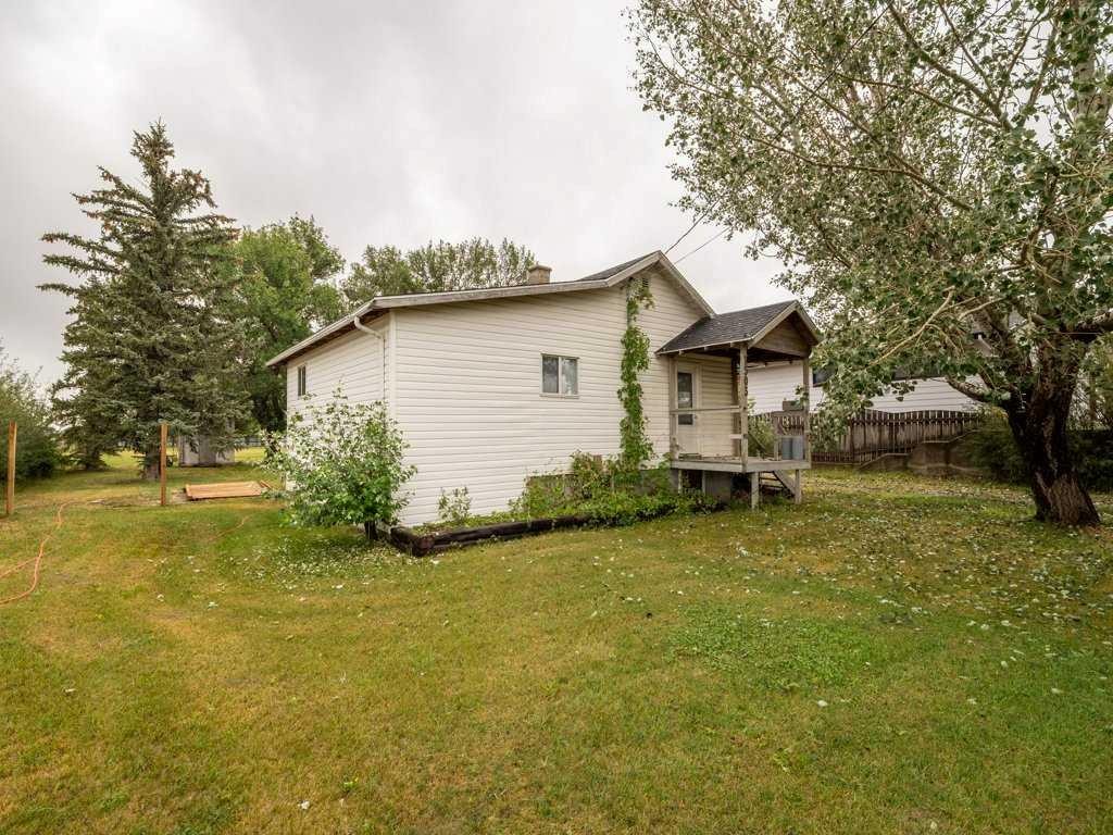 1503 20 Street, Coaldale, AB - Outdoor