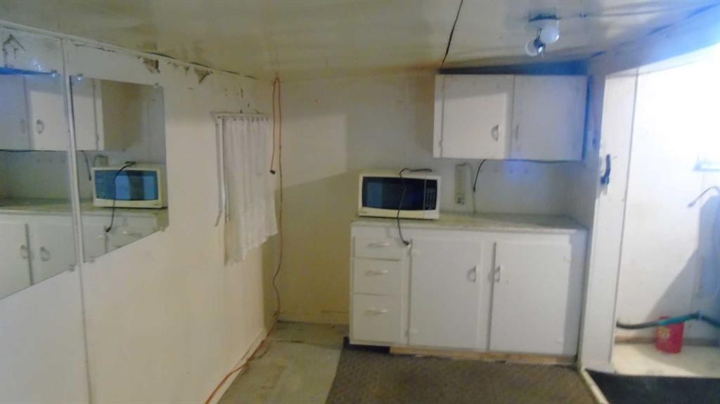232 12 Street, Fort Macleod, AB - Indoor
