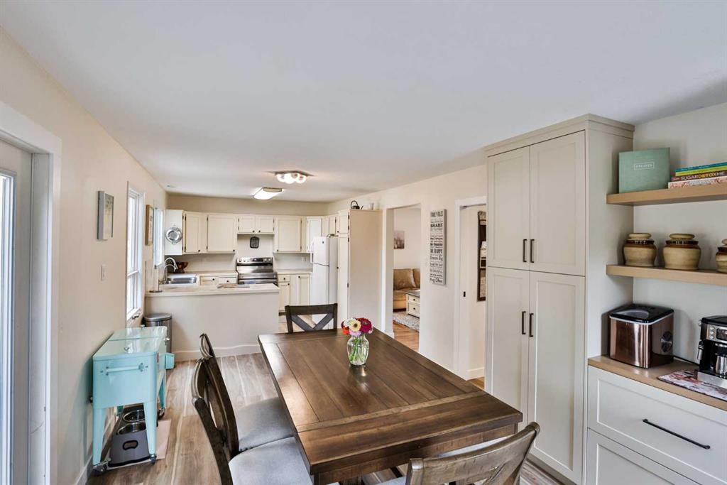 100 Eton Road West, Lethbridge, AB - Indoor