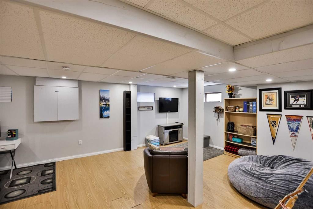 100 Eton Road West, Lethbridge, AB - Indoor Photo Showing Basement
