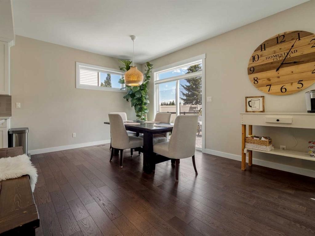 187 Westgate Drive, Coaldale, AB - Indoor Photo Showing Dining Room