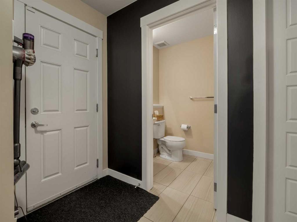 187 Westgate Drive, Coaldale, AB - Indoor Photo Showing Bathroom
