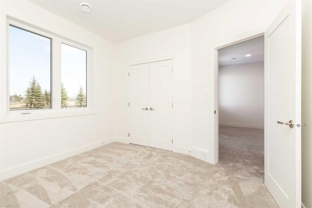 561 Malahat Green West, Lethbridge, AB - Indoor Photo Showing Other Room