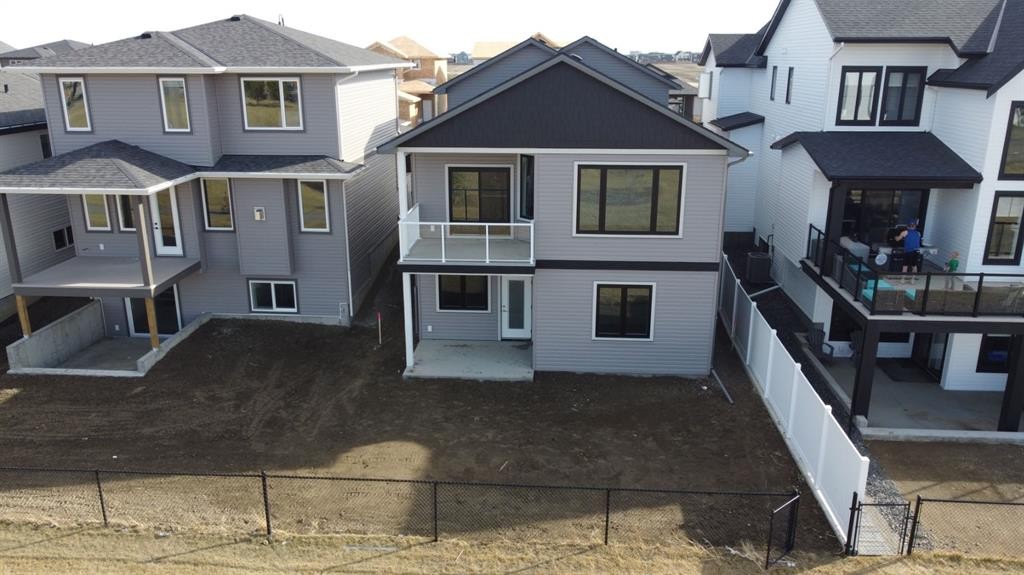 561 Malahat Green West, Lethbridge, AB - Outdoor