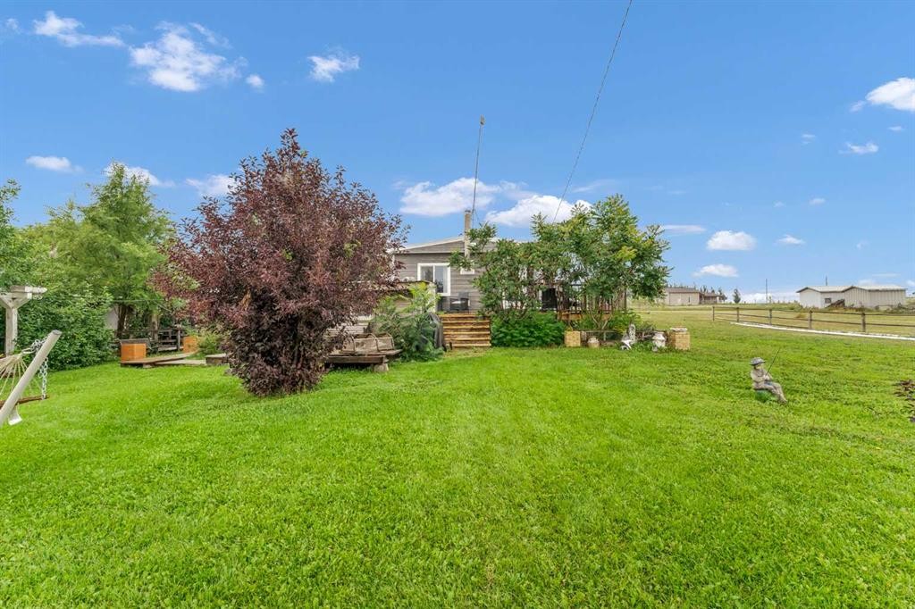 210 Dunbar Avenue West, Bow Island, AB - Outdoor