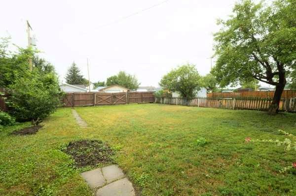 5304 56, Taber, AB - Outdoor With Backyard