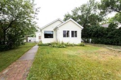 5304 56 Taber, AB T1G 1L8