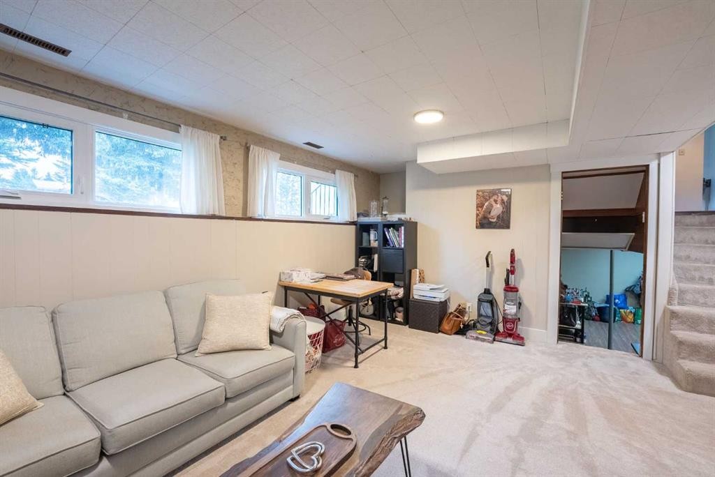 2802 77 Street, Coleman, AB - Indoor
