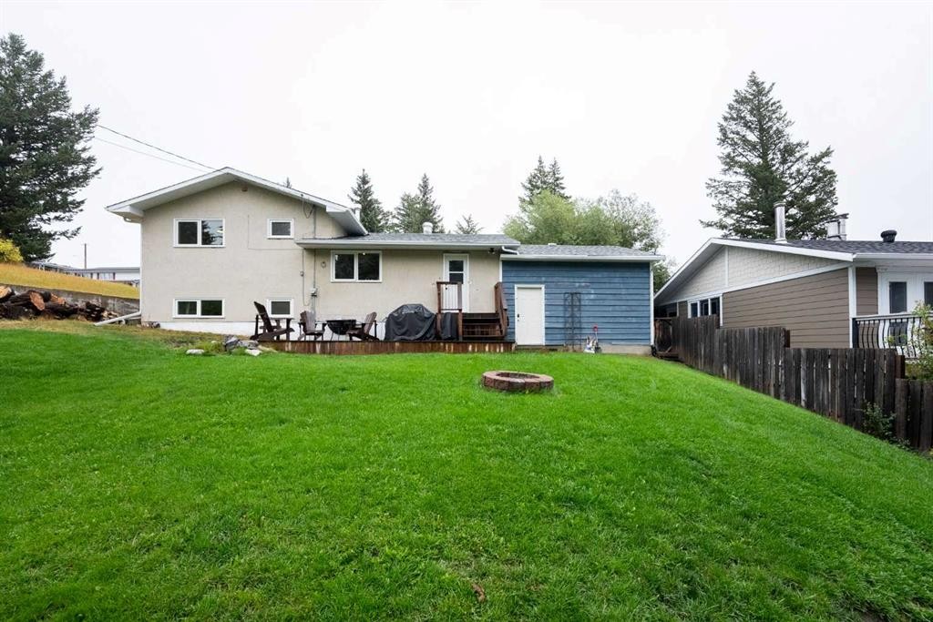 2802 77 Street, Coleman, AB - Outdoor