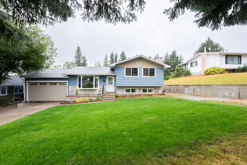 2802 77 Street, Coleman, AB - Outdoor
