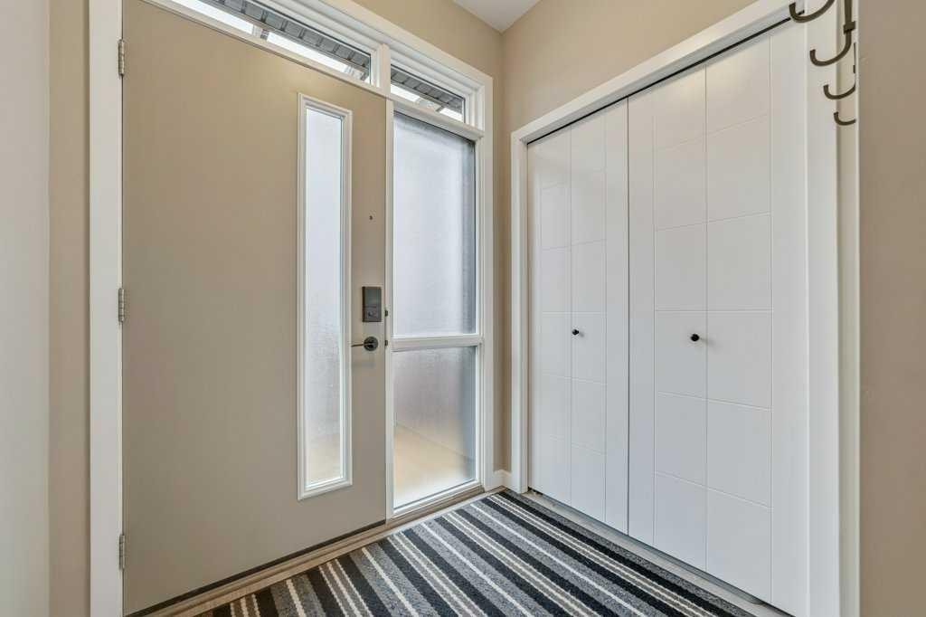 809 Greywolf Run North, Lethbridge, AB - Indoor Photo Showing Other Room