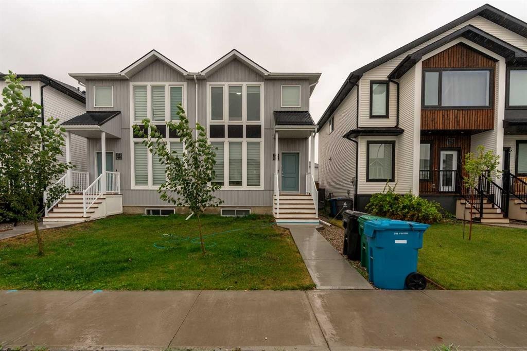 270 Grassland Boulevard West, Lethbridge, AB - Outdoor With Facade