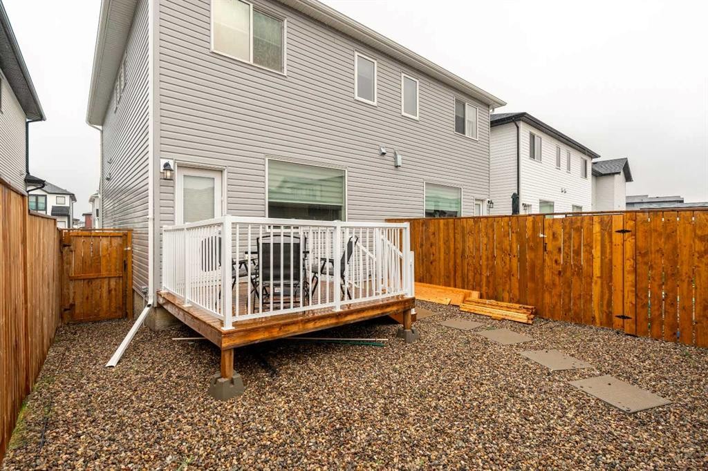 270 Grassland Boulevard West, Lethbridge, AB - Outdoor With Exterior