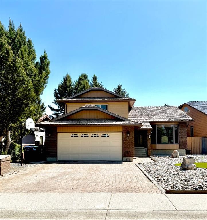42 Ridgewood Boulevard West, Lethbridge, AB - Outdoor