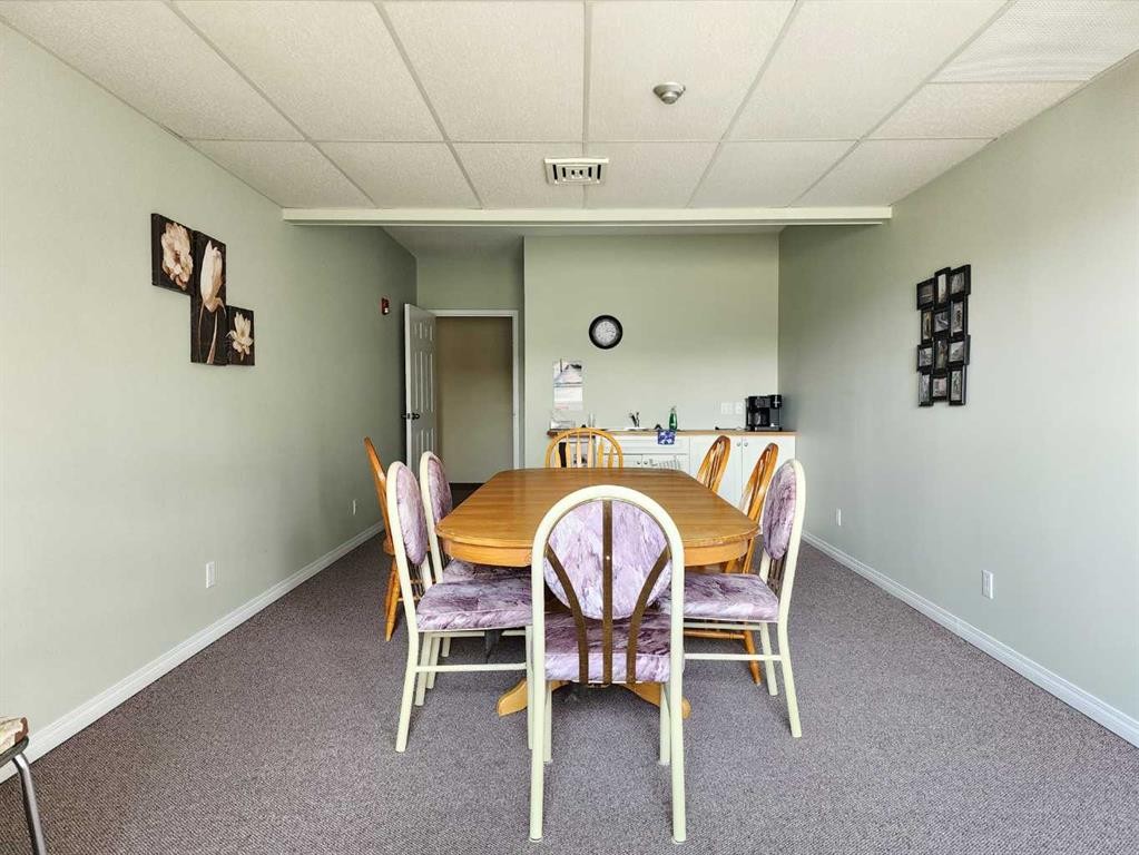 102-6 Skyline Crescent, Claresholm, AB - Indoor Photo Showing Dining Room