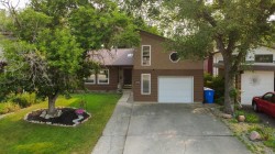49 Iroquois Crescent WESTLethbridge, AB T1K 5J3