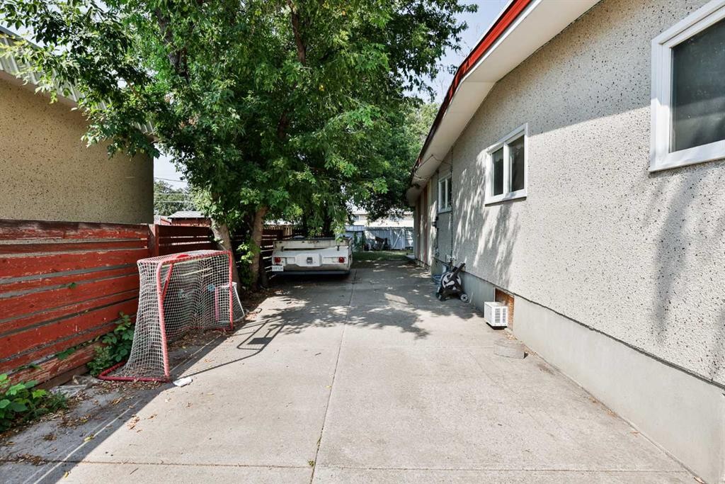 2719 6 Avenue North, Lethbridge, AB - Outdoor