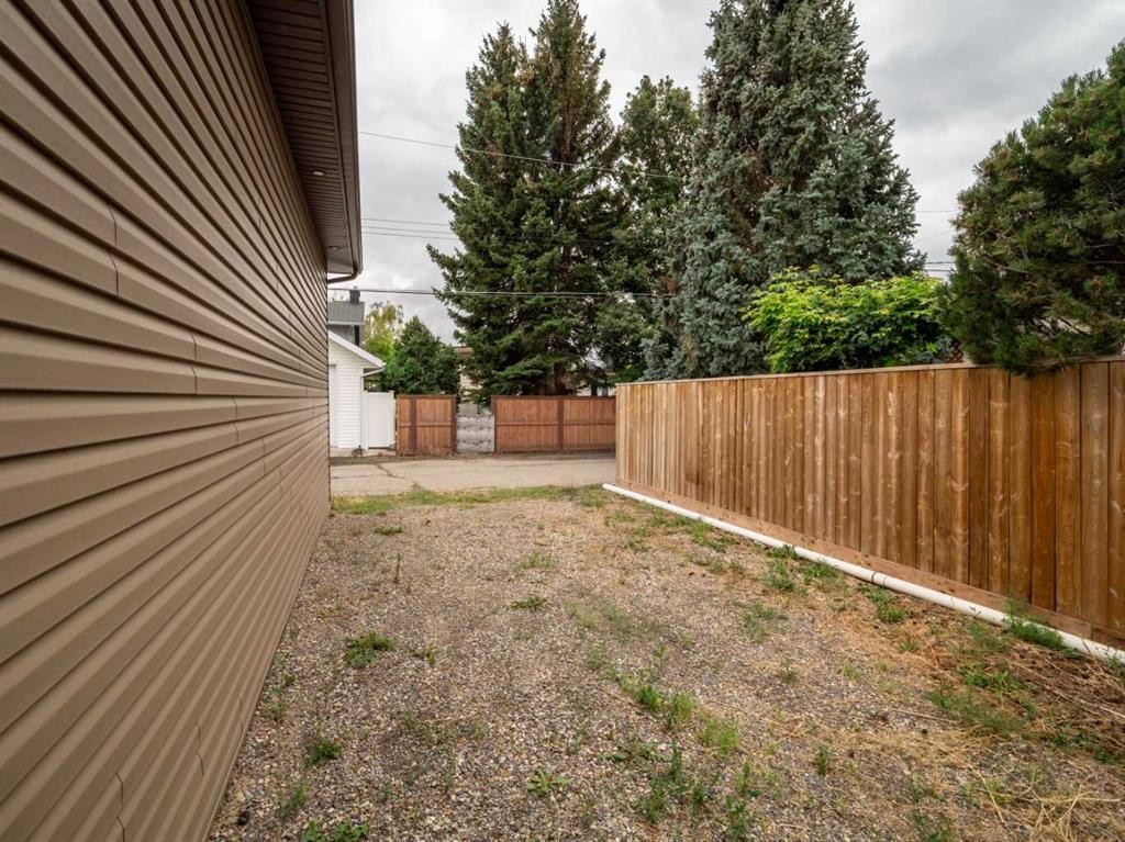 2110 19 Avenue South, Lethbridge, AB - Outdoor