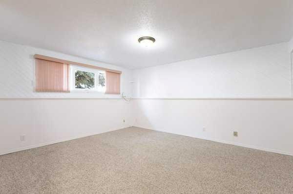 4106 Heirloom Crescent, Taber, AB - Indoor Photo Showing Other Room