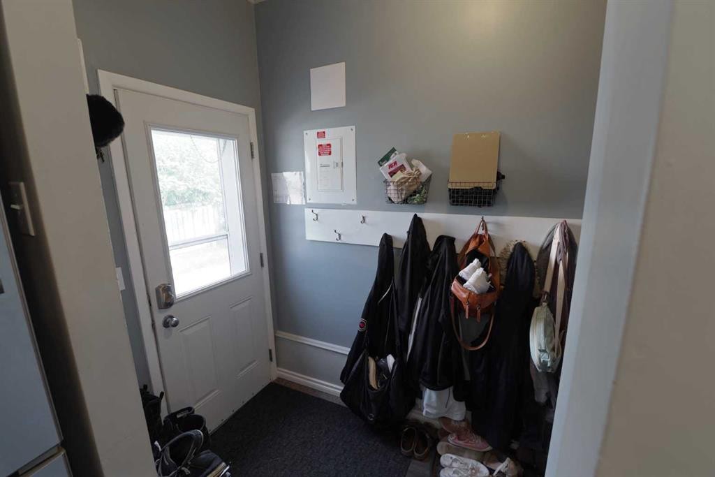 5408 45 Avenue, Taber, AB - Indoor Photo Showing Other Room