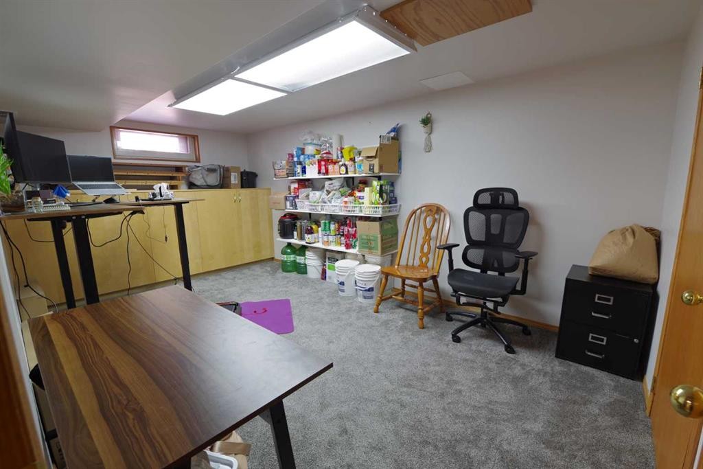 5408 45 Avenue, Taber, AB - Indoor