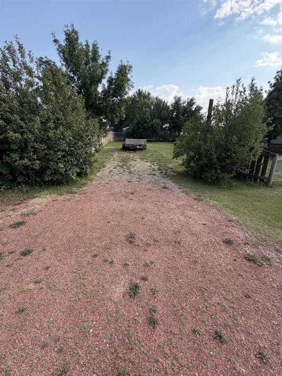 188 East 100 South, Raymond, AB