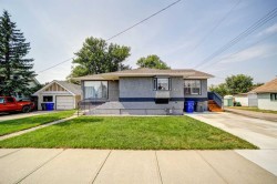 5113 2 Street WESTClaresholm, AB T0L 0T0