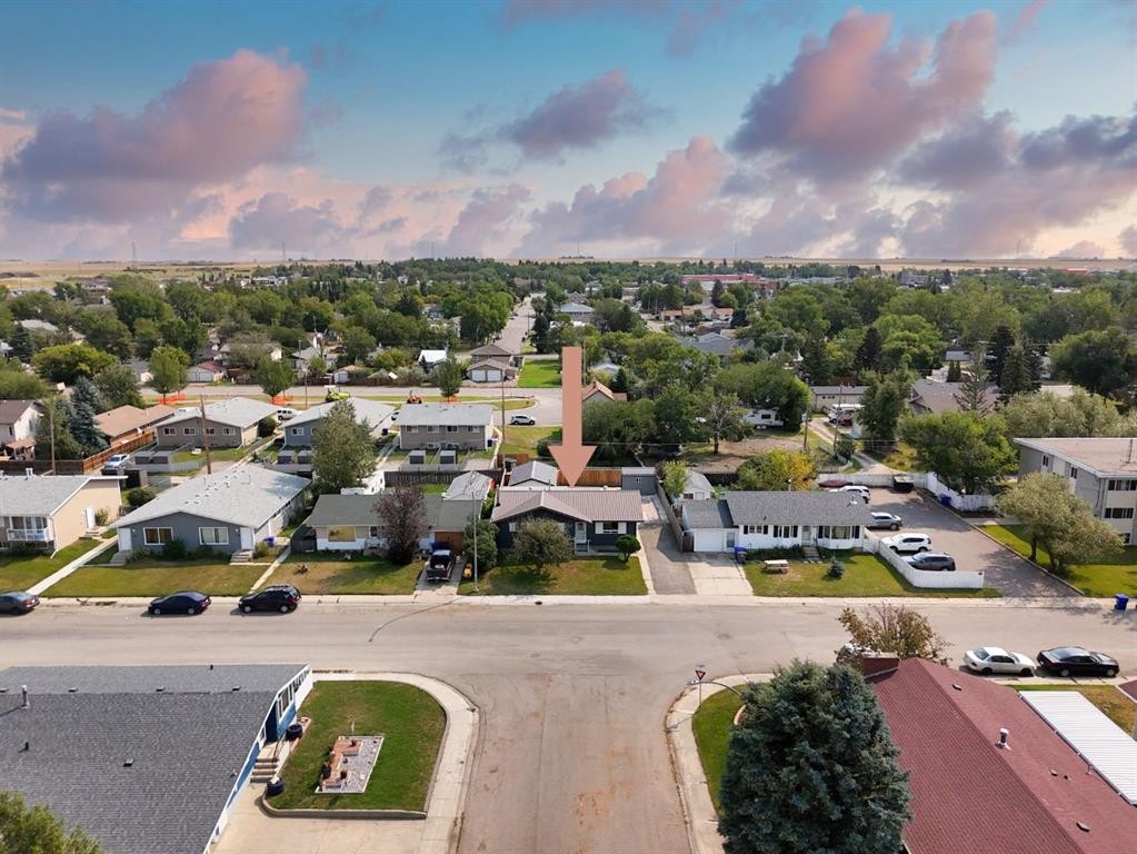 5122 5Th Street West, Claresholm, AB - Outdoor With View
