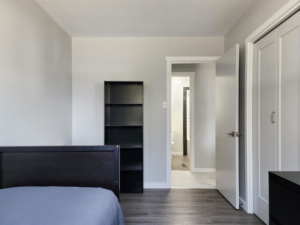 5122 5Th Street West, Claresholm, AB - Indoor Photo Showing Bedroom