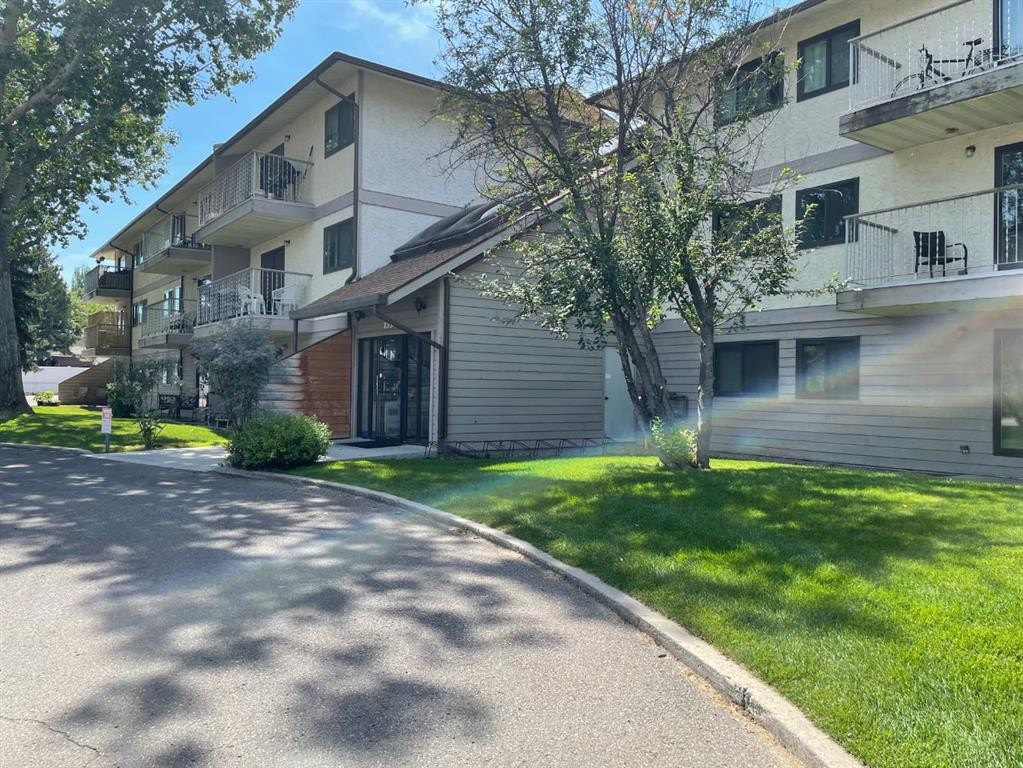 207-855 Columbia Boulevard West, Lethbridge, AB - Outdoor With Balcony