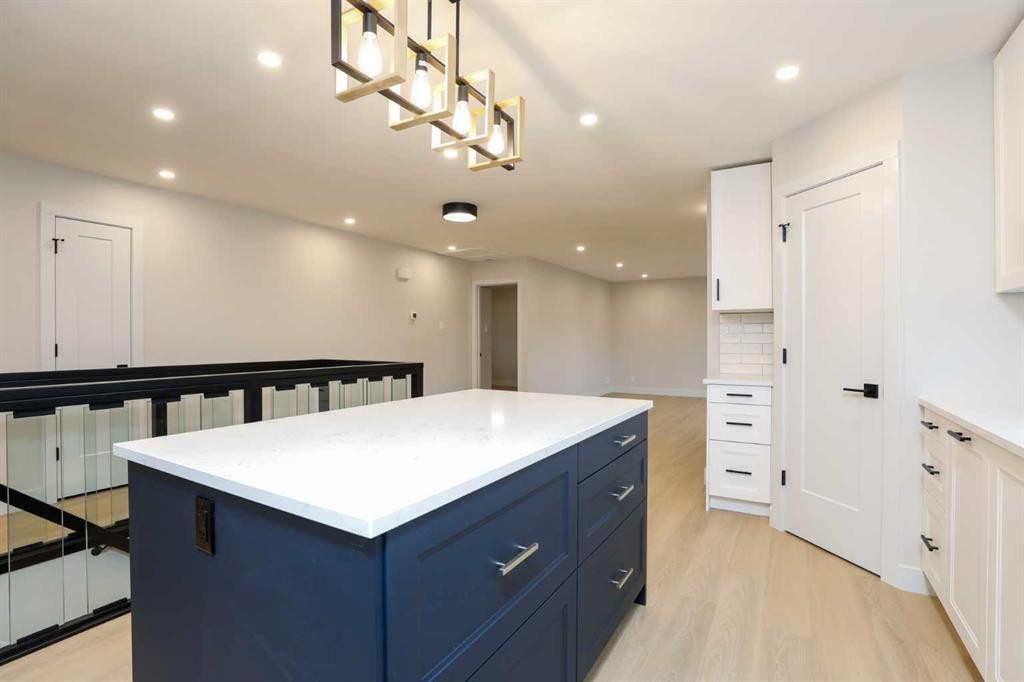 1418 25 Avenue North, Lethbridge, AB - Indoor Photo Showing Kitchen