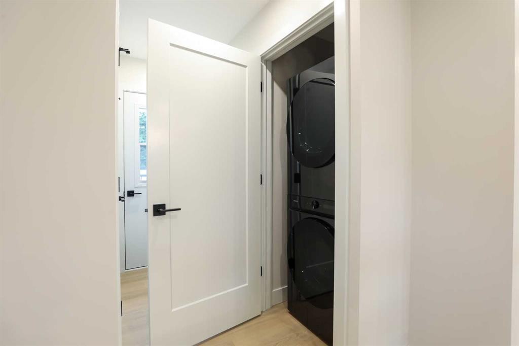 1418 25 Avenue North, Lethbridge, AB - Indoor Photo Showing Other Room