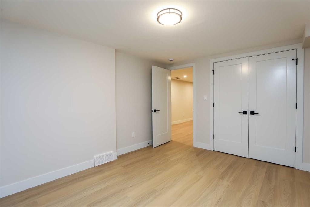 1418 25 Avenue North, Lethbridge, AB - Indoor Photo Showing Other Room