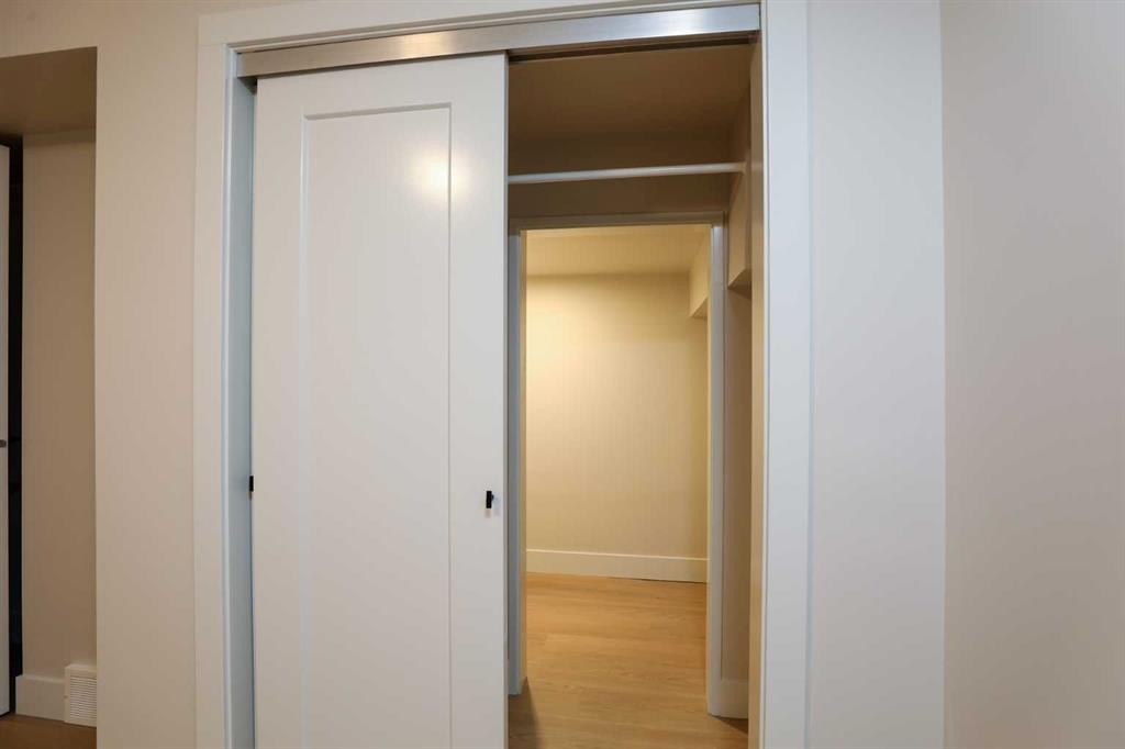 1418 25 Avenue North, Lethbridge, AB - Indoor Photo Showing Other Room