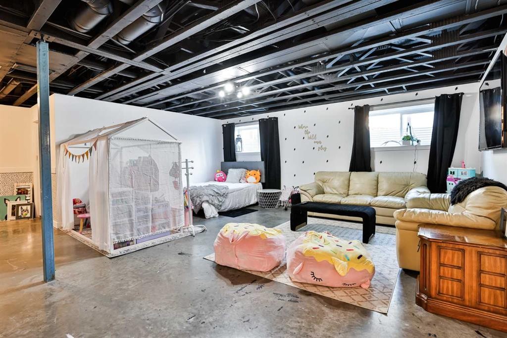 4241 60 Avenue, Taber, AB - Indoor Photo Showing Basement