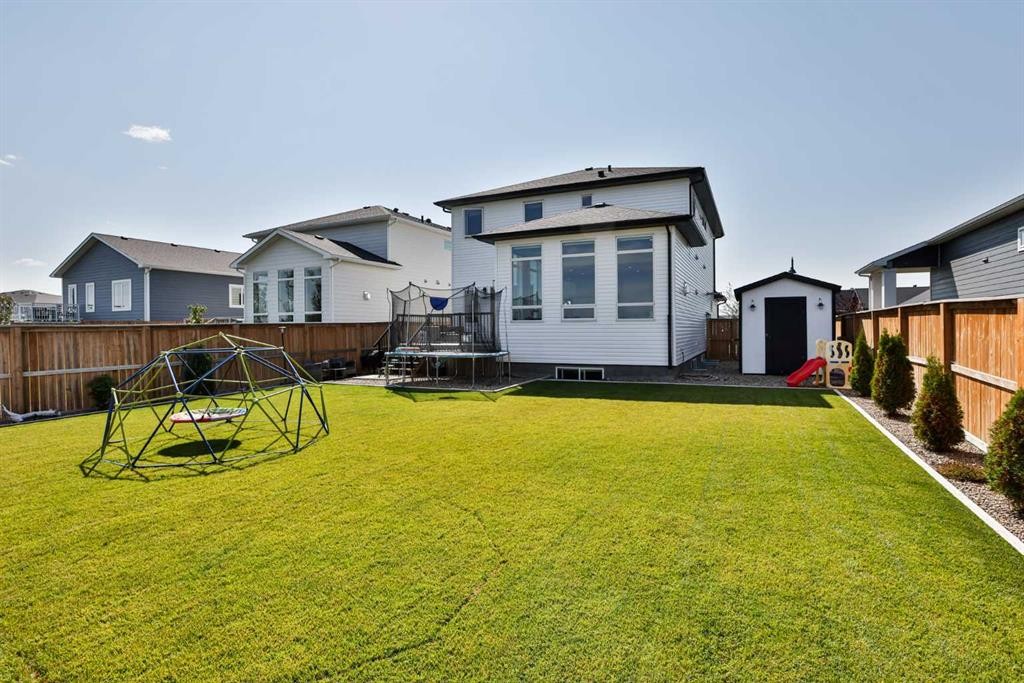 4241 60 Avenue, Taber, AB - Outdoor