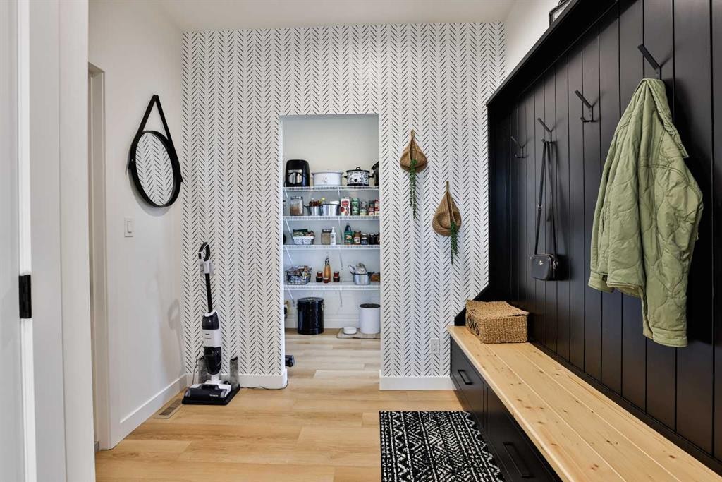 4241 60 Avenue, Taber, AB - Indoor Photo Showing Other Room
