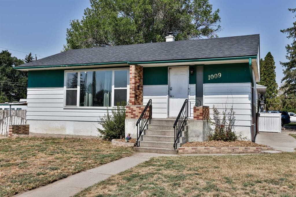 1009 6 Avenue North, Lethbridge, AB - Outdoor