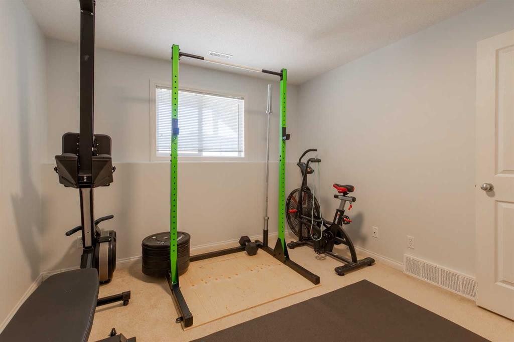 198 Blackfoot Boulevard West, Lethbridge, AB