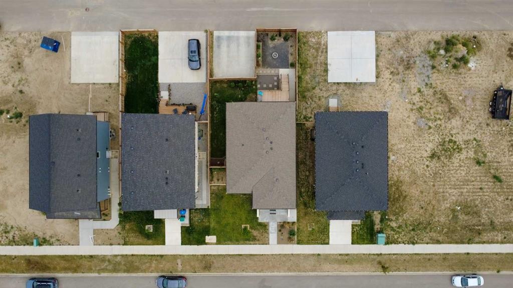 403 Caledonia Boulevard West, Lethbridge, AB -
