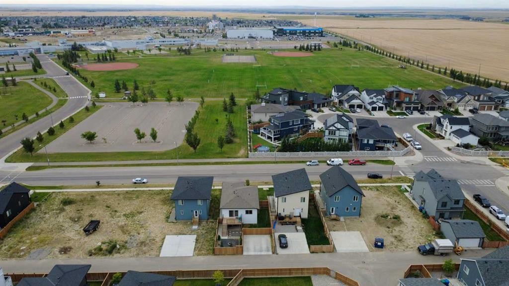 403 Caledonia Boulevard West, Lethbridge, AB - Outdoor With View